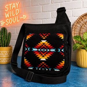 Everest Southwestern Aztec Woven Crossbody Bag Black Boho Festival Shoulder Bag